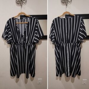 🖤 SHEIN Curve Black & White Striped Flutter Sleeve Dress – Size 4XL EUC